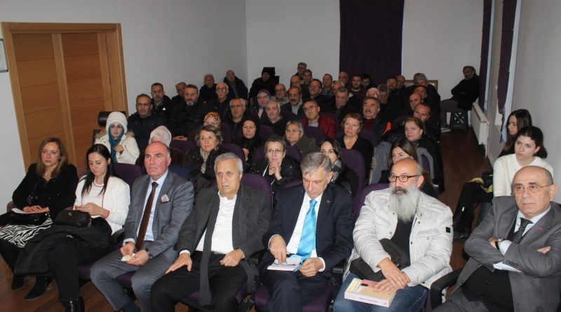 ”İnsan Haklarıyla İnsandır. Hangi Haklar Bunlar” Kutlu Yol Söyleşilerinin konusuydu