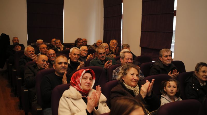 ”Tarihsel ve Hukuksal Boyutlarıyla Türkiye’de Siyaset ve Ahlak/Etik İlişkisi” Kutlu Yol Söyleşilerinde konuşuldu